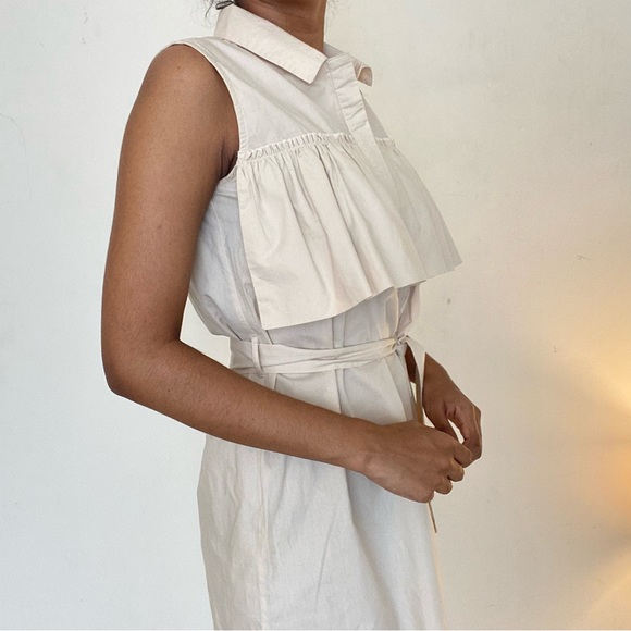 Mango shirt dress with clinched waist belt. Ruffles on top, in cream or beige. - Picture 4 of 6